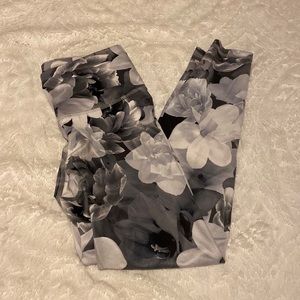 Old navy floral legging
